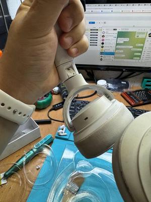 Swivel joint for JBL Tune 700