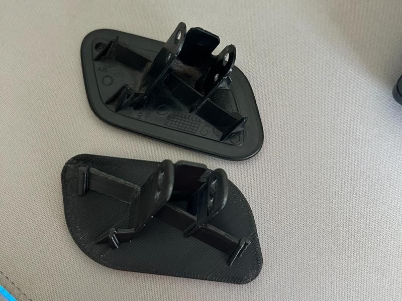 Peugeot 5008 headlight washer cover cap