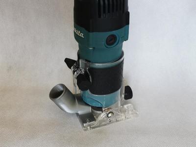 Adapter Makita 3712 router hoover vac