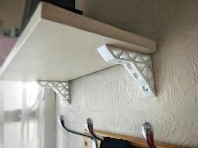 Shelf bracket