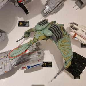 Bluebrixx Star Trek Klingon Bird-of-Prey Wall Mount   