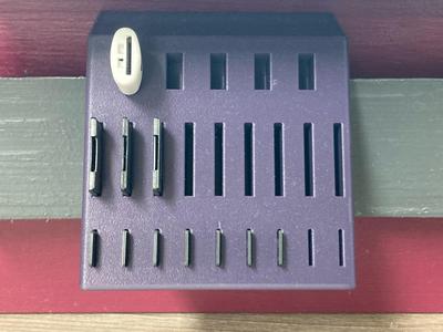 Sd and usb holder Frensh cleat