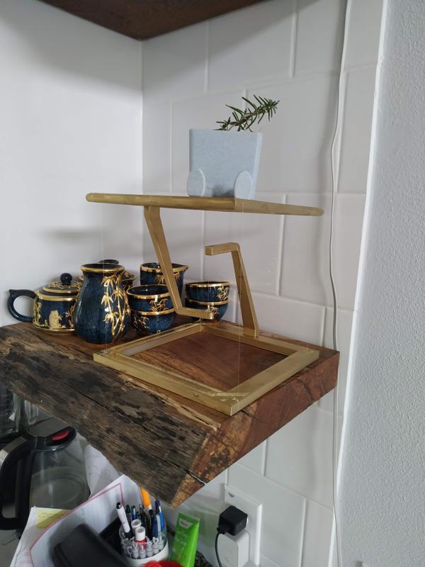 Tenstegrity hovering stand (20x20cm)