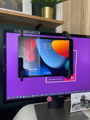 IPad 9th gen monitor stand 