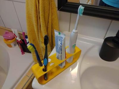 Bathroom aranger