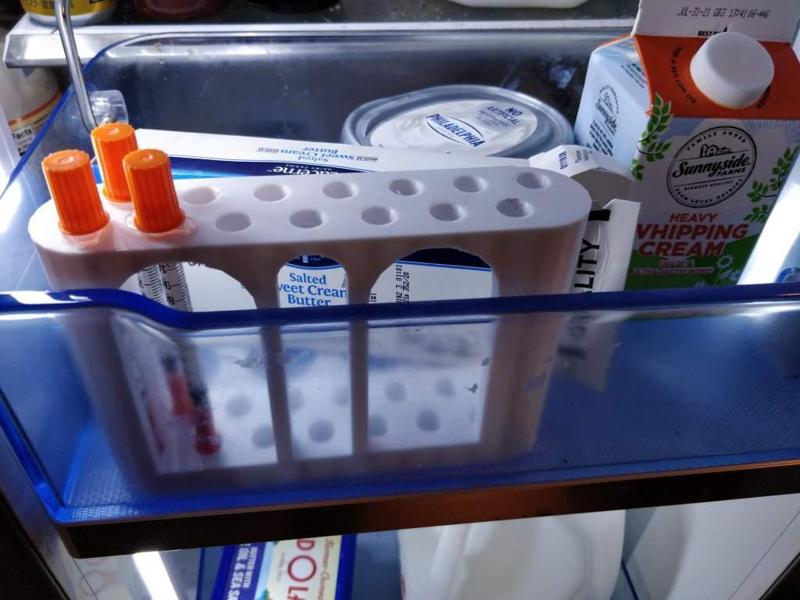 14-syringe rack for 34 gauge insulin needles