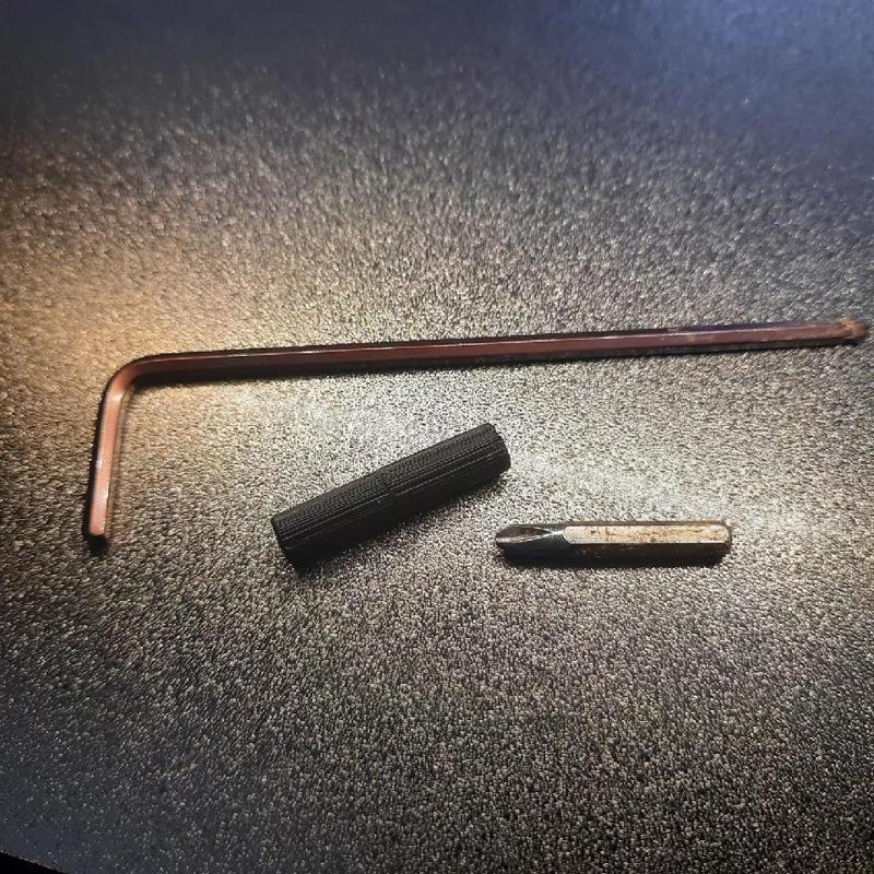 Hexagonal Wrench Converter 4mm to 3mm   