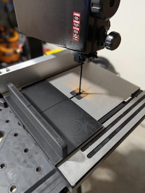 WEN 9-Inch Band Saw Sled   