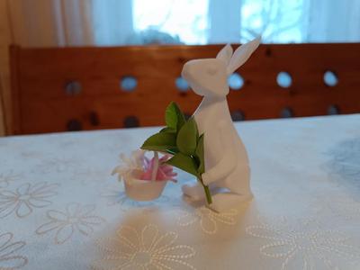 Easter bunny wth basket   