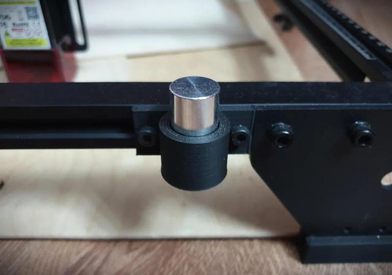 Longer Ray 5W - Level roller mount   