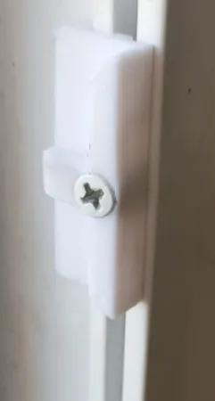 Attache fenêtre   