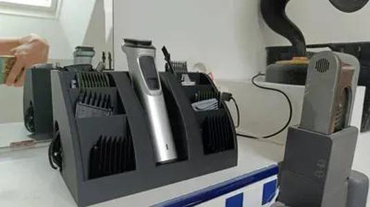 Stand for Philips MG 5730 Multigroom Trimmer   