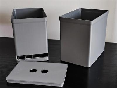 Cat/Dog food pouch dispenser   