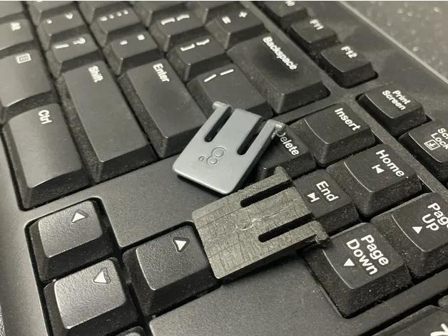 Logitech Keyboard - Leg   