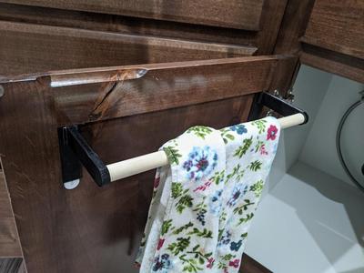 Customizable towel holder (using dowel)