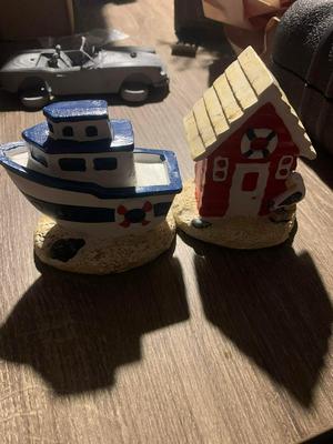BEACH HOUSE AND BOAT