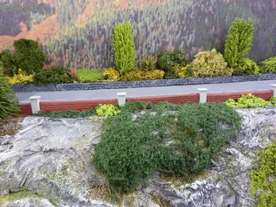 Road pillar