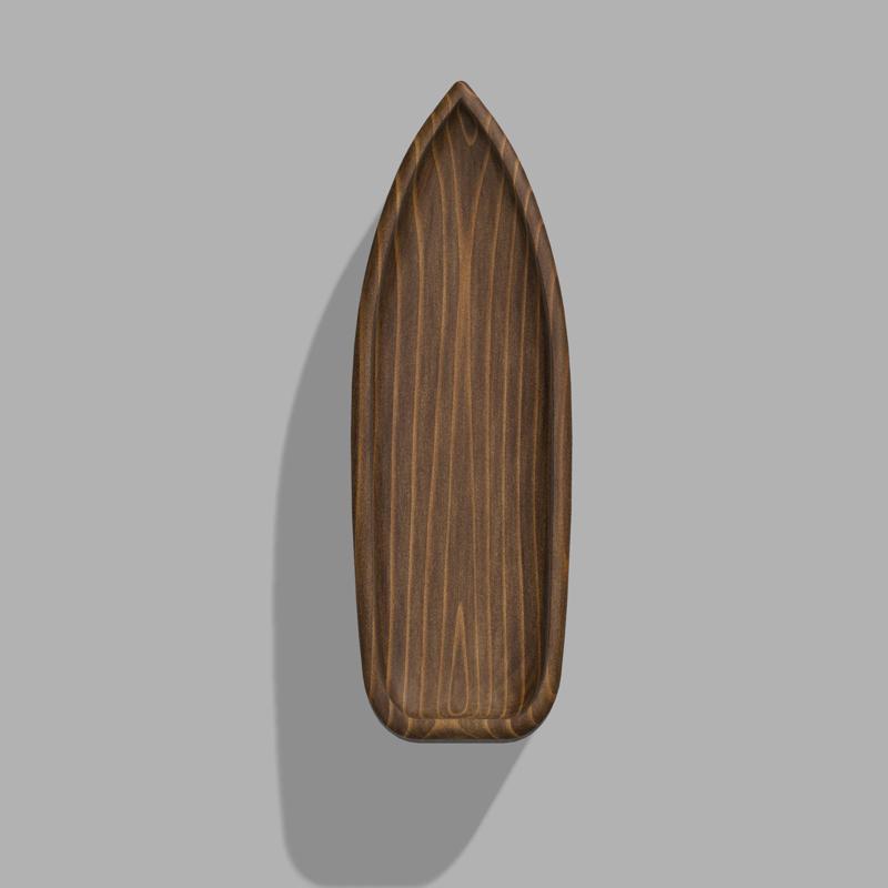 Elongated boat tray