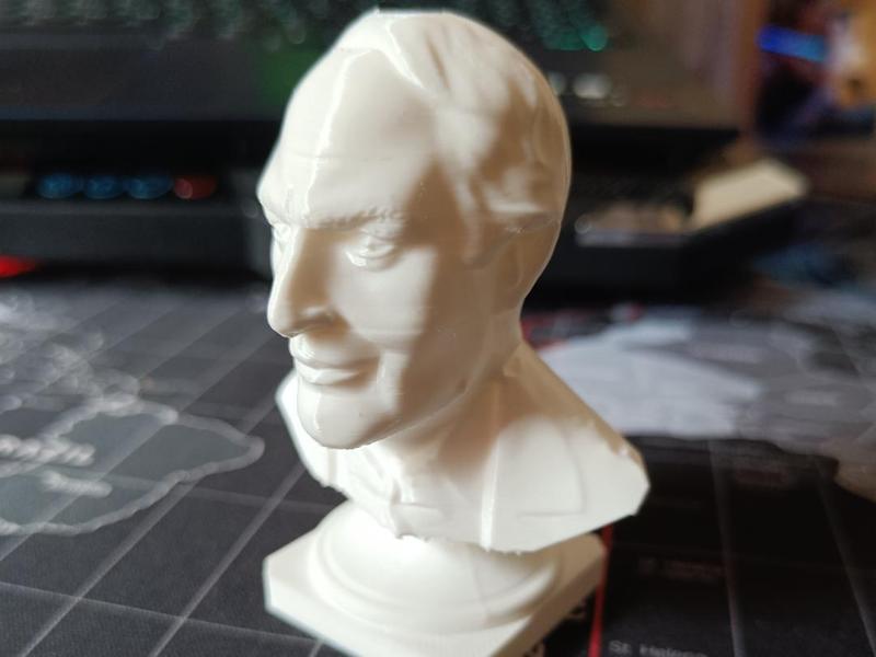 Bust - Thomas Edison