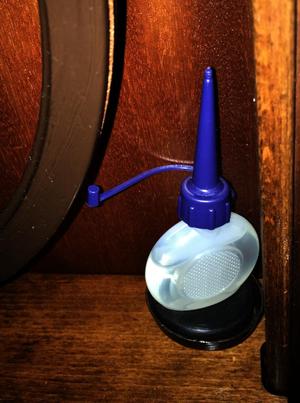 Oil bottle holder, suitable for a PRYM sewing machine plastic oil bottle, for insertion into the original oil bottle holder of the Pfaff furniture from 1954.
