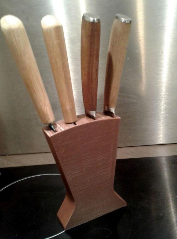 Fan shaped knife holder ; Porte couteaux éventail