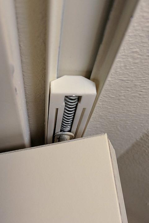 Bi-fold door top slider - 4" long for 3/4" rail