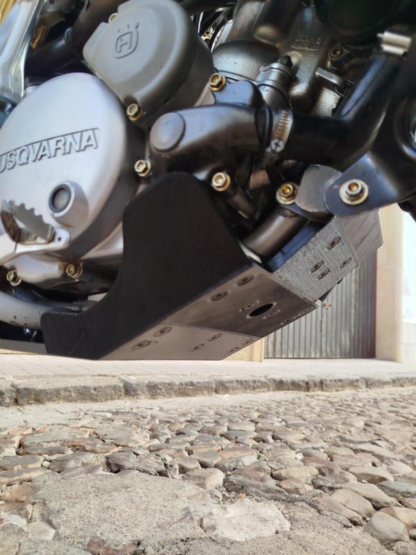 Adaptable SKID PLATE for ENDURO/MOTOCROSS motorcycles - Model for HUSQVARNA WR/WRE/SM/CR