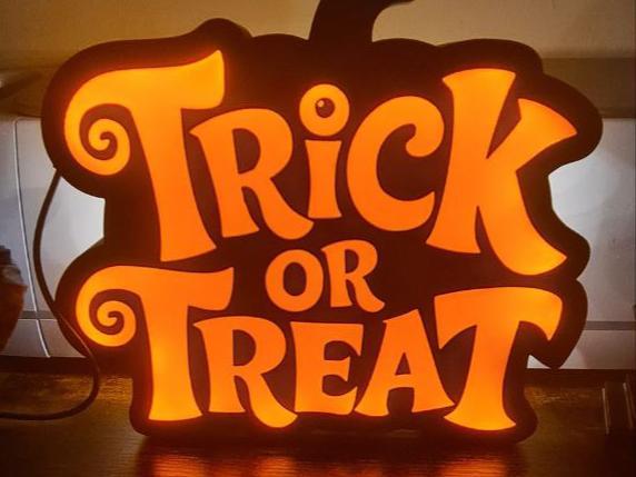 Trick or treat Halloween lightbox