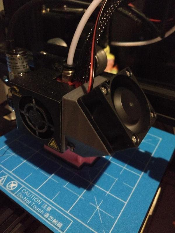 Creality CR-10/Ender 3 Part Cooling Fan (40mm fan mount) - remix