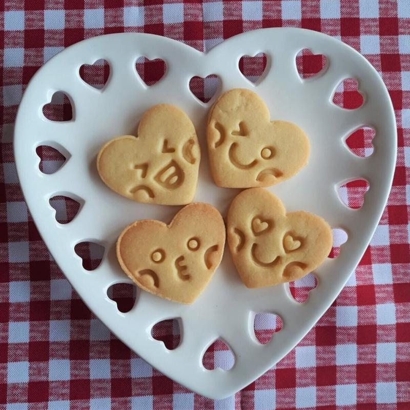 Emoji Heart Cookie Cutter and Stamp