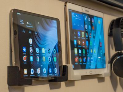 Simple and Convenient Tablet Wall Mount