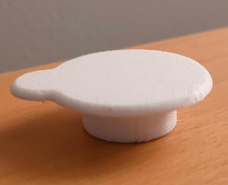 Baby bathtube plughole