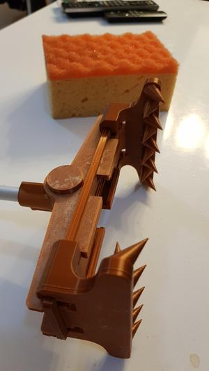 Sponge holder for washing house and car