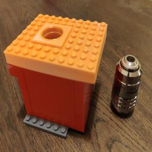 BrickScope: RMS threaded 8x10 stud brick