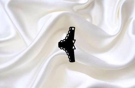earrings underwear set