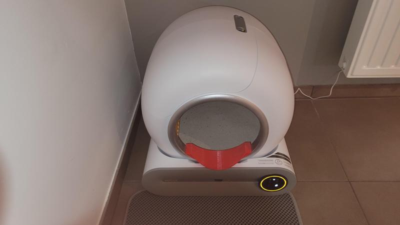Automatic cat litter box ( Famree, Petlux )