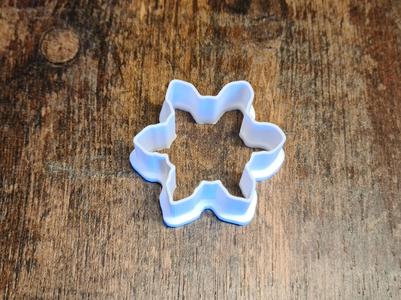 Christmas: snowflake cookie cutter small