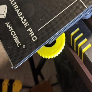 Anycubic Chiron slip on bed leveling wheel