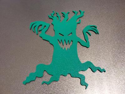 Halloween Spooky tree sign  