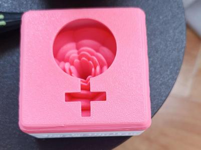 custumize box whit flower for women´s day
