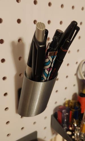 Pegboard cup, angled, 1/4" 1" pegs