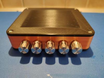 Flat top and Aesthetic bottom plate for Bluetooth 2.1 Amplifier by guppyk2