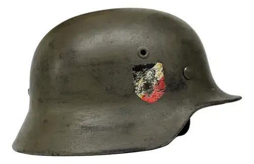 Deutscher M40-Helm - Zweiter Weltkrieg