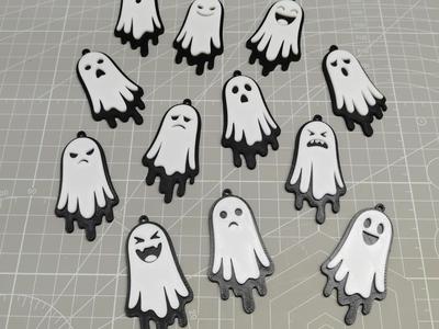 A plate of rapidly melting Halloween little ghosts