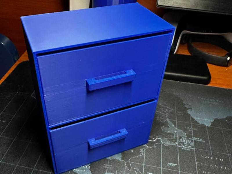 Desk organizer/jewelry holder