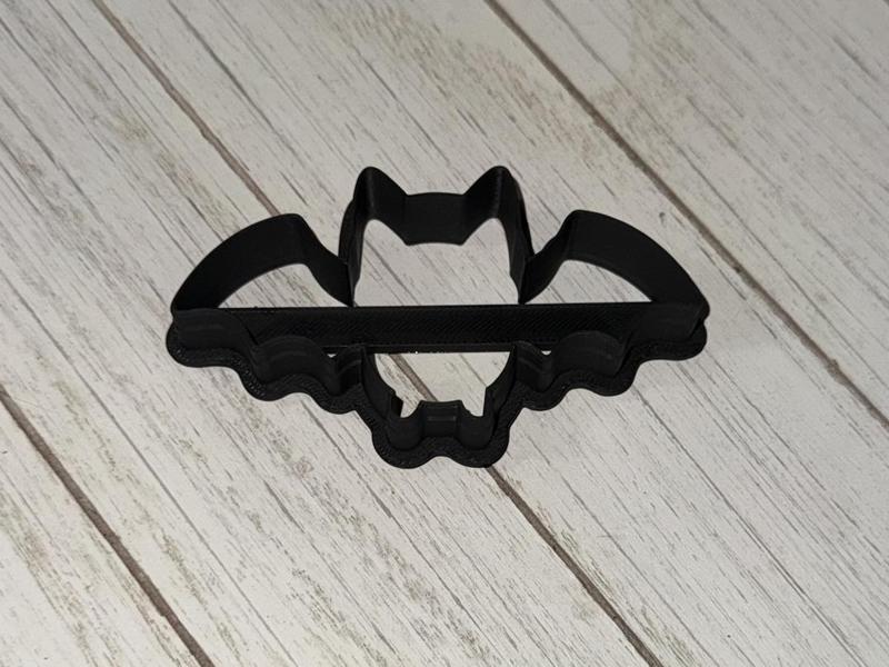 Bat Cookie Cutter – Perfect for Spooky Season