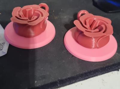 Can Lid Rose