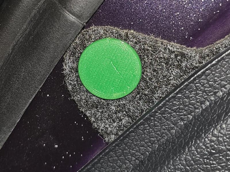 Carpet fixation (VW,Skoda & Co.)