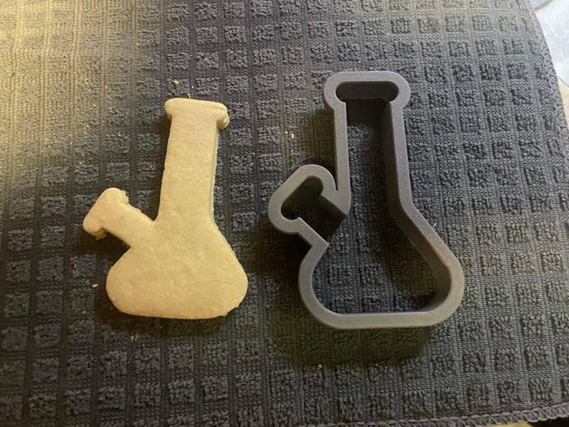 Bong Cookie cutter (4 inch)