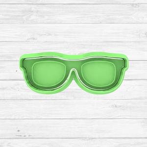 Cutter + Bizarrap Glasses Stamp